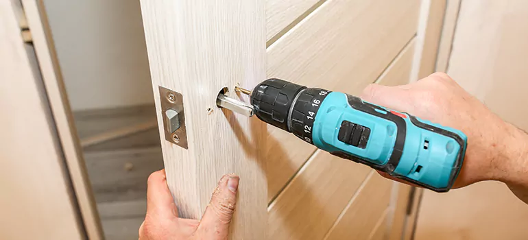 Old Door Knob Repair in Los Altos, CA