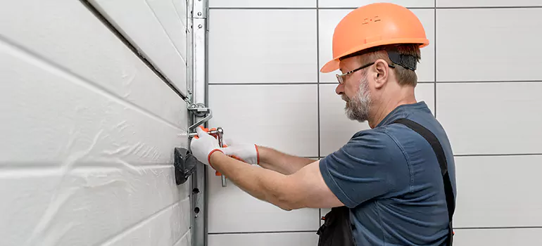 Garage Door Repair in Los Altos
